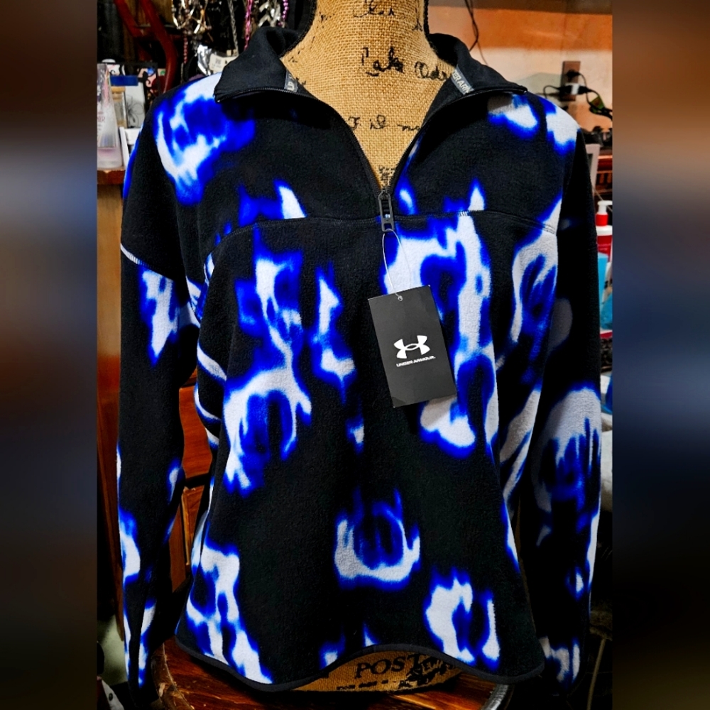 Under Armour Fleece sweateshirt